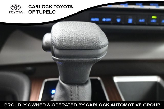 Used 2023 Toyota Sienna LE FWD image 33