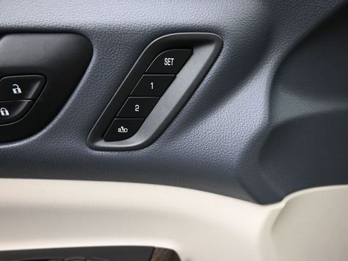 Used 2020 GMC Acadia Denali w/ Trailering Package image 16