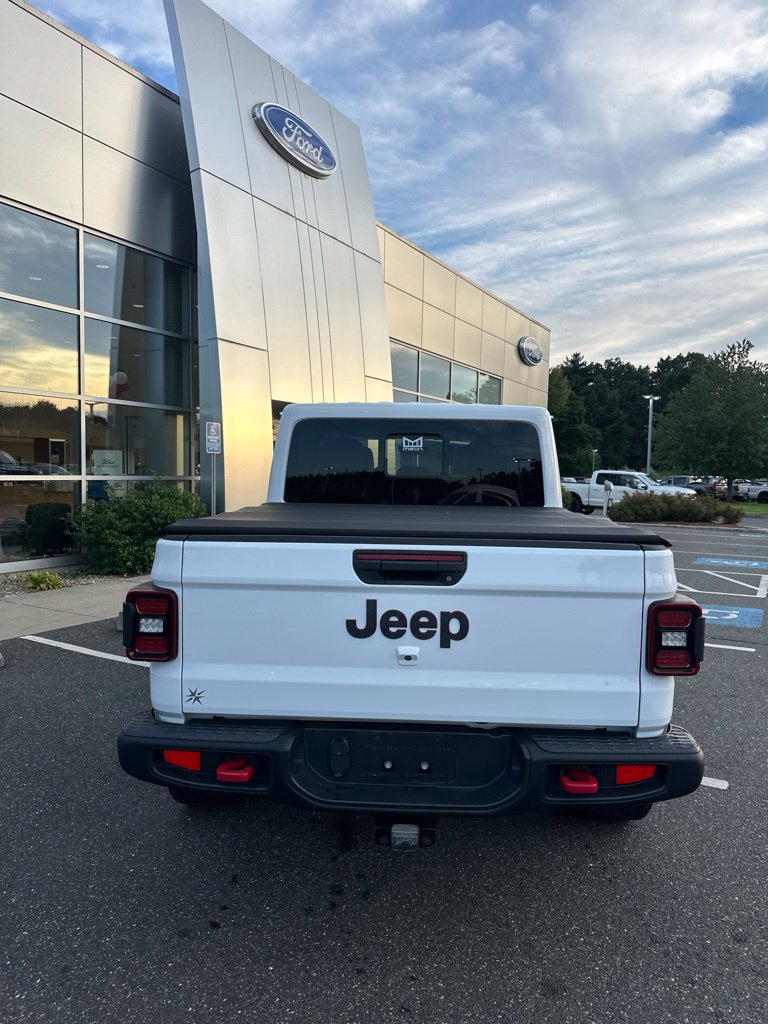 Used 2022 Jeep Gladiator Rubicon w/ LED Lighting Group AWD/4WD image 4