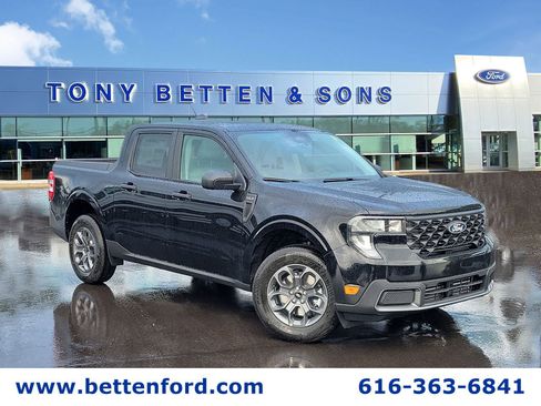 New 2025 Ford Maverick XLT w/ 4K Tow Package image 1