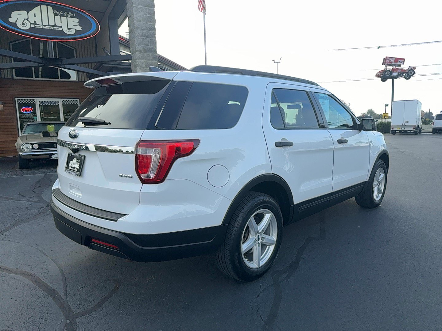 Used 2018 Ford Explorer 4WD image 5