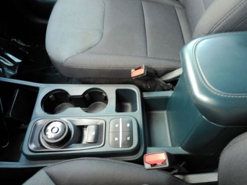 Used 2022 Ford Maverick XL image 34