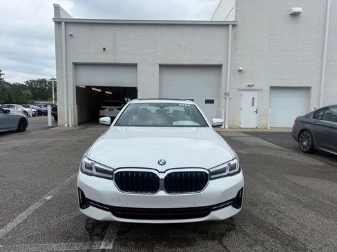 Used 2023 BMW 530i xDrive w/ Premium Package AWD/4WD image 8