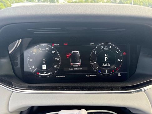 Used 2020 Land Rover Range Rover Evoque First Edition AWD/4WD image 9