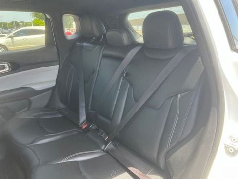 Used 2025 Jeep Compass Limited AWD/4WD image 11