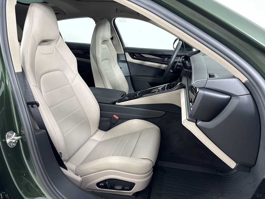 New 2026 Porsche Panamera 4 AWD/4WD image 24