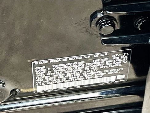 Used 2024 Honda HR-V EX-L image 32