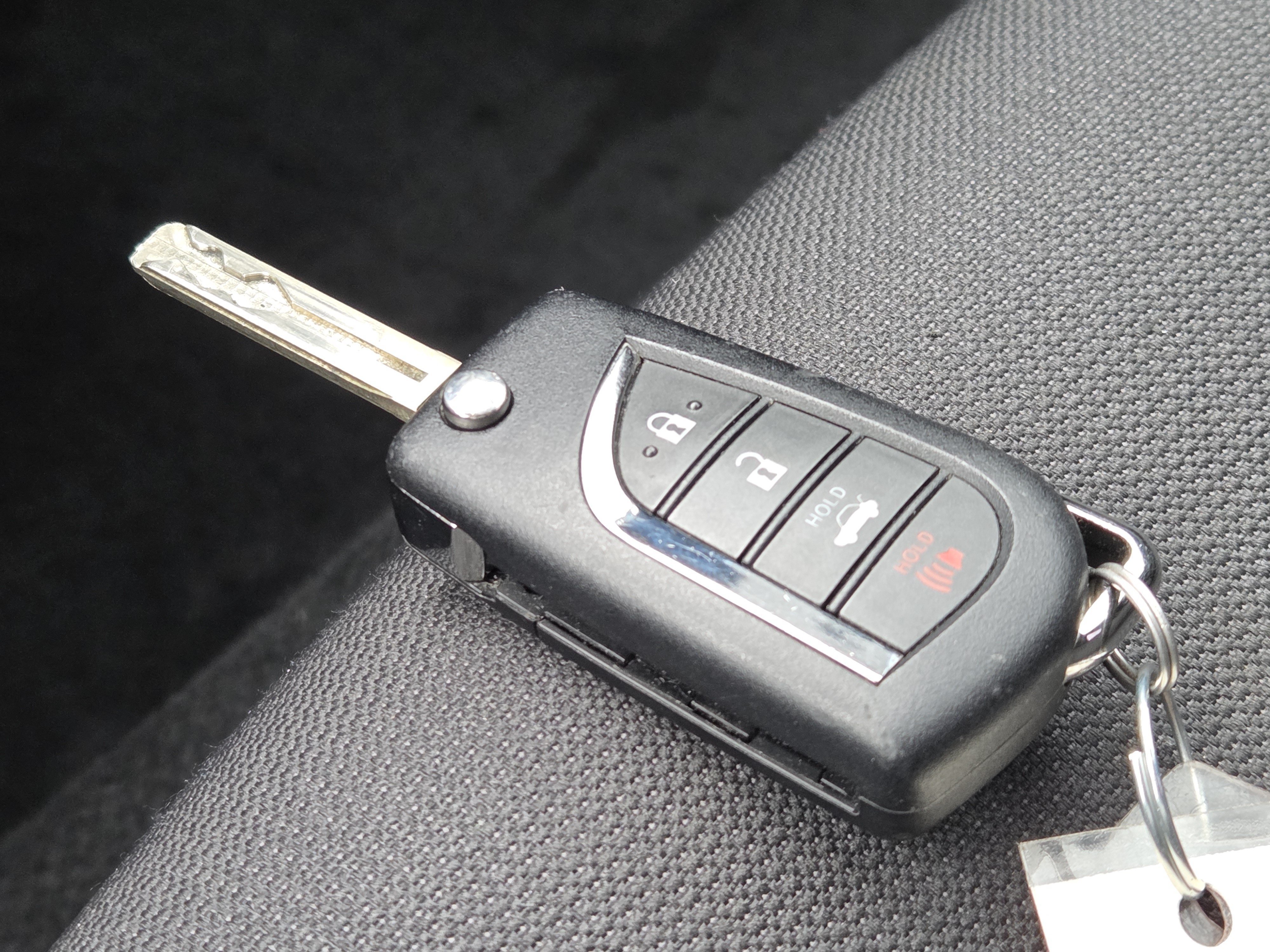 Used 2026 Toyota Corolla LE w/ Carpet Mat Package (TMS) FWD image 35