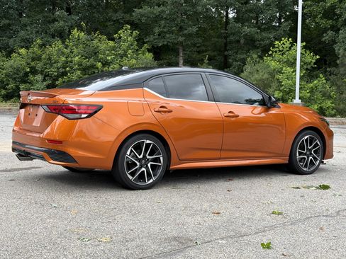 Used 2024 Nissan Sentra SR w/ SR Premium Package FWD image 28