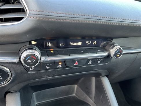 Used 2021 MAZDA MAZDA3 2.5 Turbo Sedan w/Premium Plus image 17