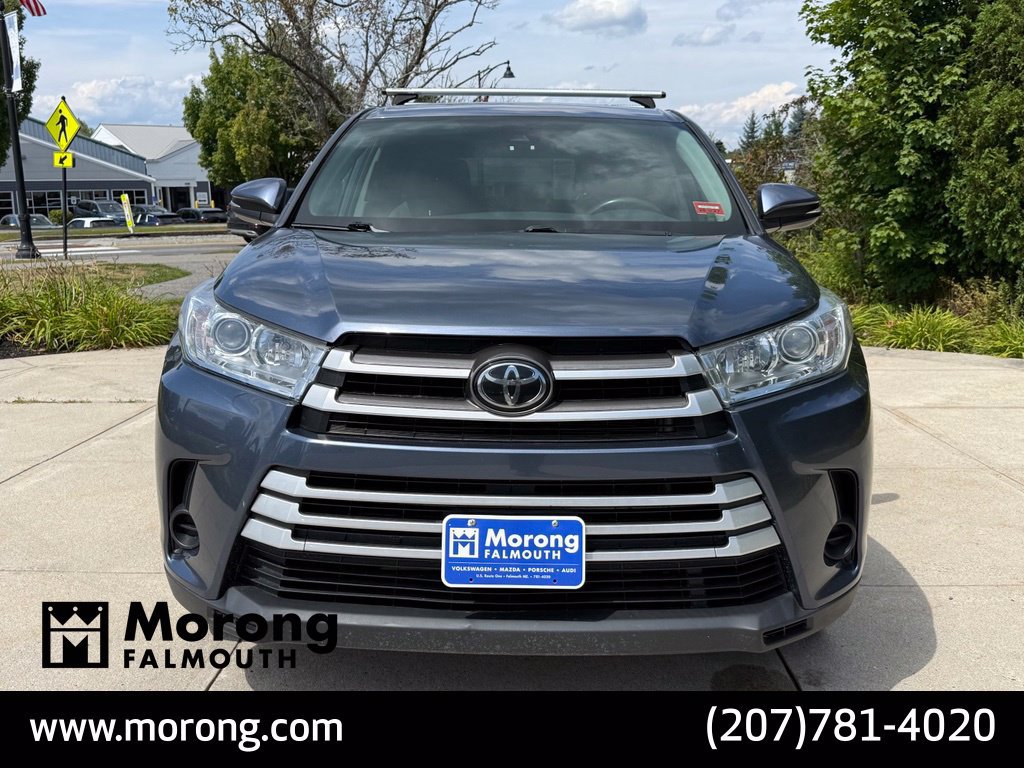 Used 2018 Toyota Highlander LE AWD/4WD image 3