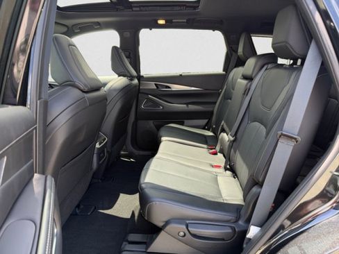 Certified 2025 INFINITI QX60 Luxe w/ Black Edition AWD/4WD image 18