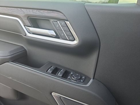 Used 2024 GMC Sierra 1500 SLT w/ SLT Premium Package image 25