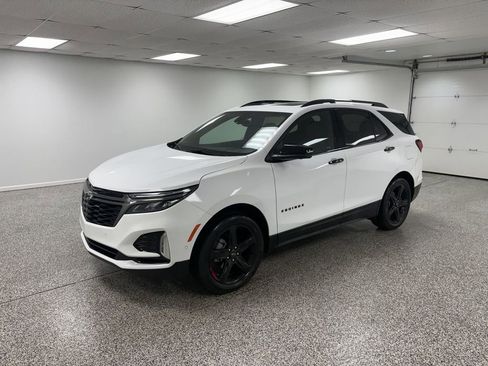 Used 2023 Chevrolet Equinox Premier AWD/4WD image 4
