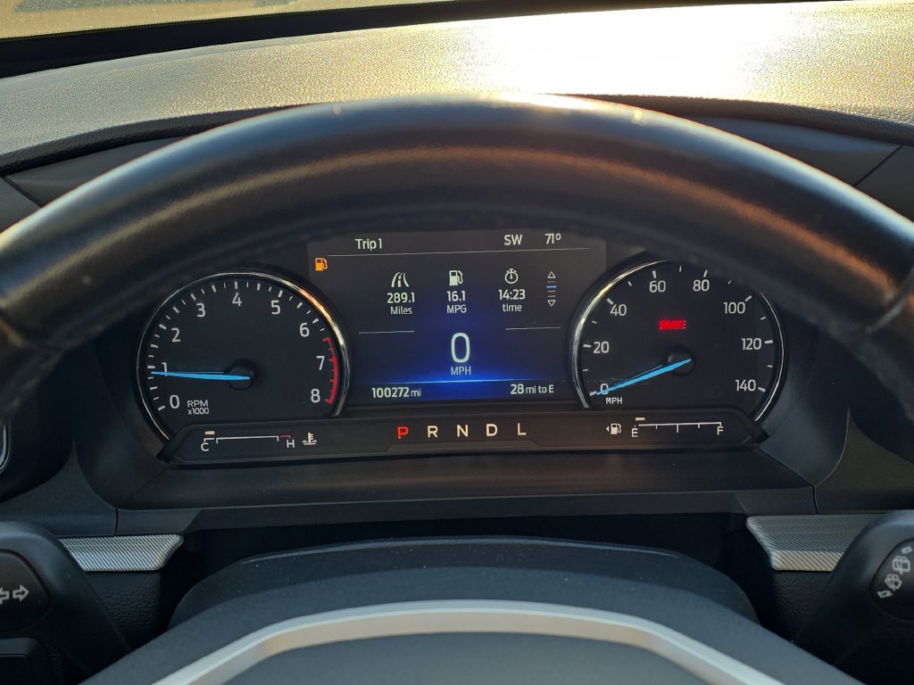 Used 2022 Ford Explorer XLT w/ Equipment Group 202A AWD/4WD image 17