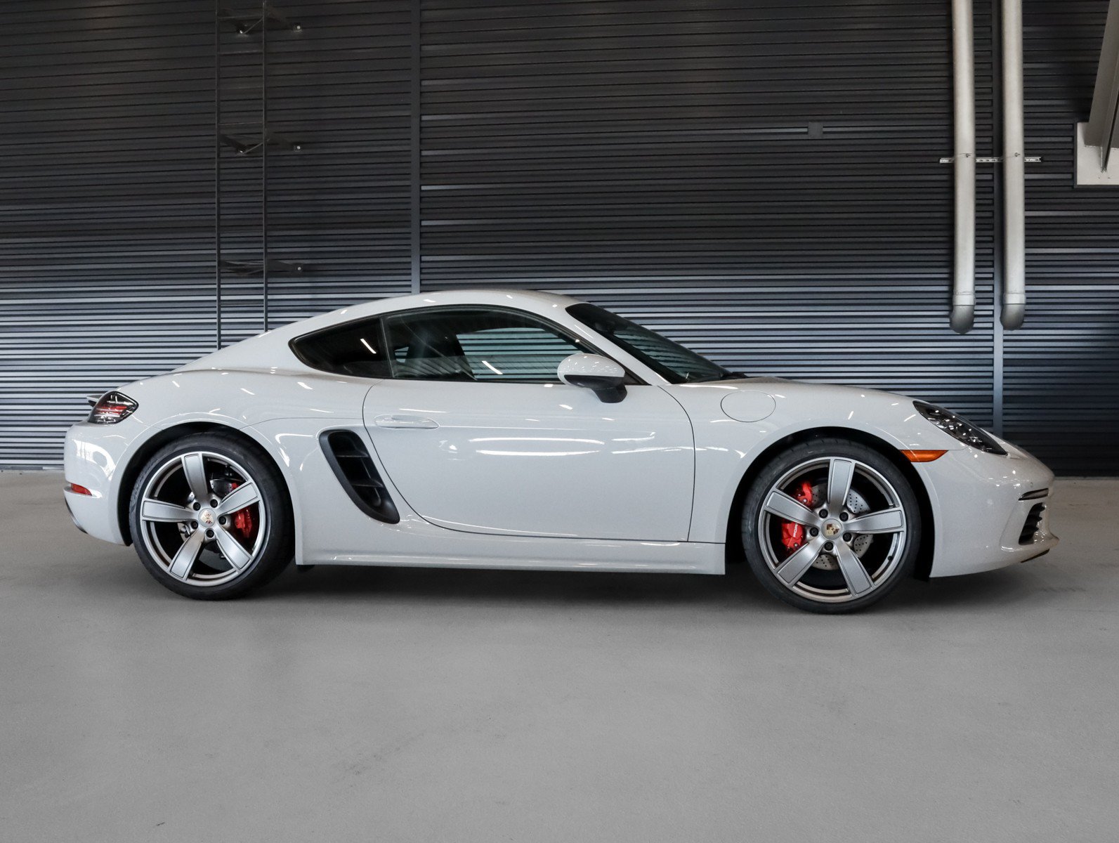 Certified 2024 Porsche 718 Cayman S RWD image 11