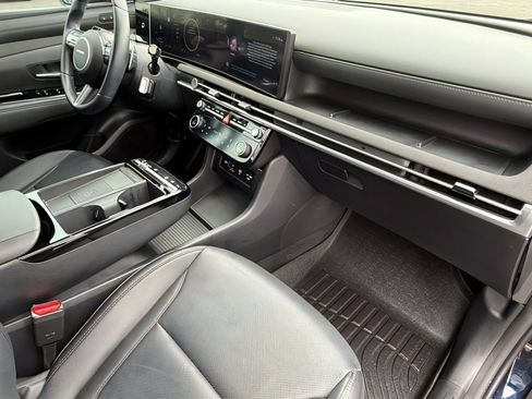 Used 2025 Hyundai Tucson Limited image 10