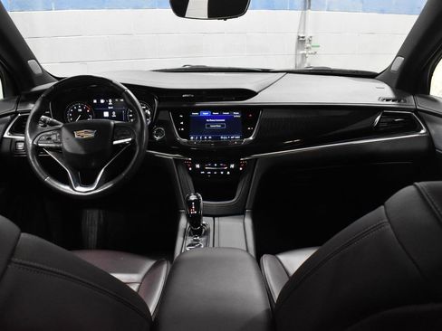 Certified 2024 Cadillac XT6 Premium Luxury w/ Technology Package AWD/4WD image 6