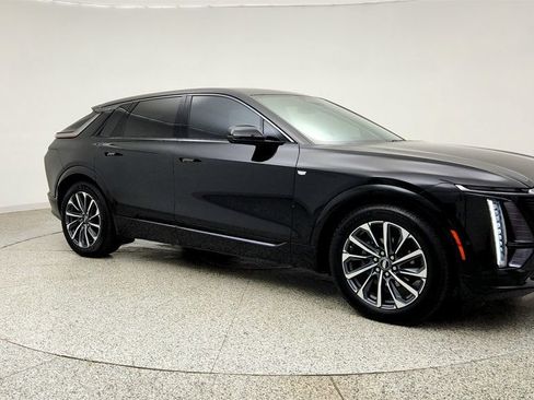 Used 2024 Cadillac Lyriq Sport RWD image 3