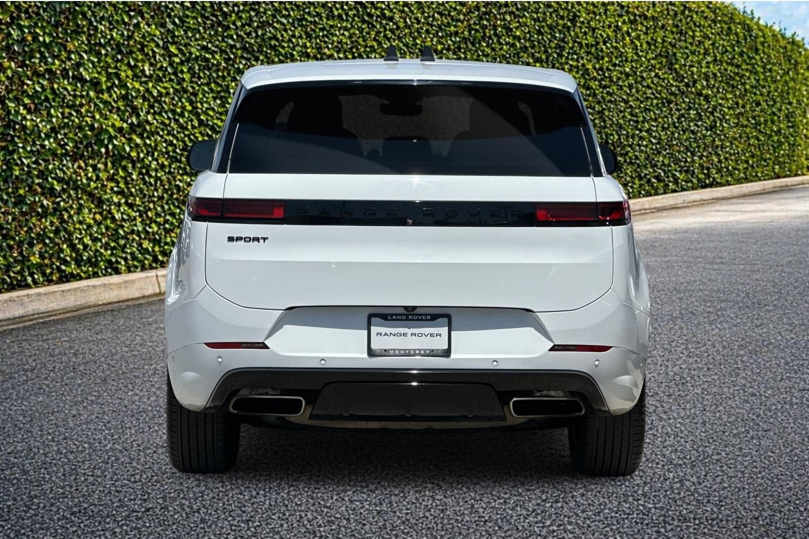 Used 2024 Land Rover Range Rover Sport Dynamic SE AWD/4WD image 5