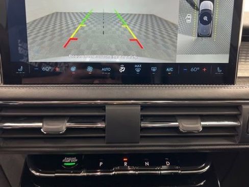 Used 2023 Lincoln Corsair AWD w/ Equipment Group 101A image 14