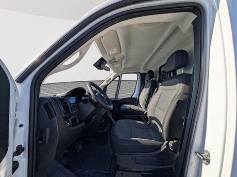 New 2025 RAM ProMaster 1500 w/ Premium Convenience Group FWD image 12