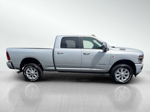 New 2026 RAM 2500 Laramie AWD/4WD image 4