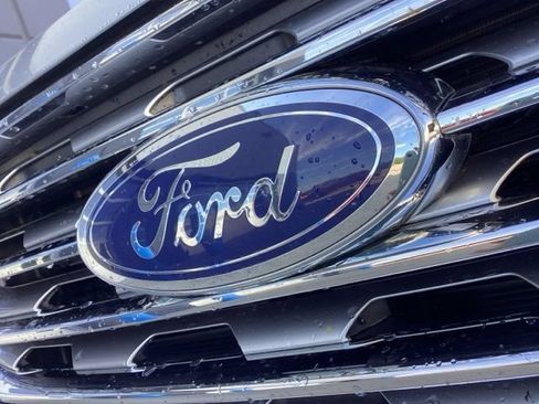 Used 2020 Ford Edge SEL w/ Convenience Package AWD/4WD image 4