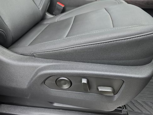 Used 2024 Chevrolet Silverado 2500 LTZ w/ LTZ Plus Package image 21