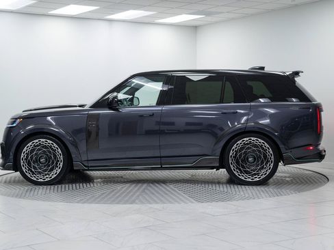 Used 2025 Land Rover Range Rover Long Wheelbase Autobiography AWD/4WD image 4