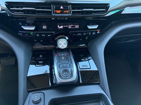 Used 2025 Acura MDX FWD w/ Technology Package image 15