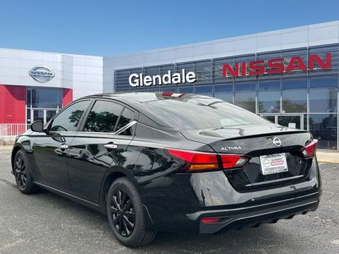 Used 2022 Nissan Altima 2.5 S FWD image 6