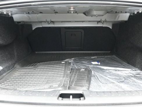 Used 2023 Volvo S60 B5 Ultimate w/ Climate Package FWD image 31