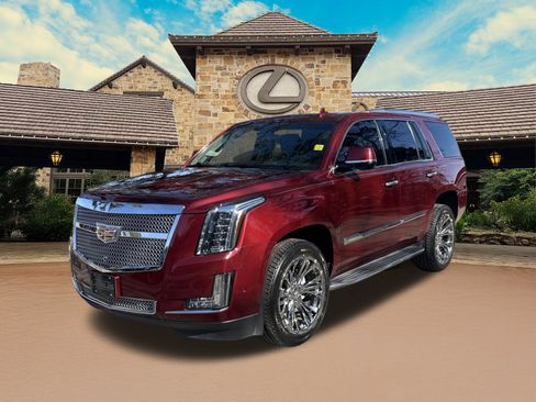 Used 2019 Cadillac Escalade Luxury image 4