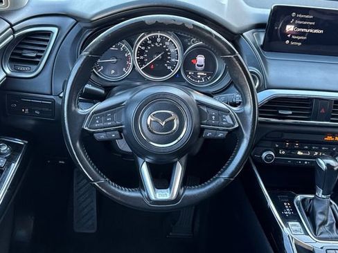 Used 2022 MAZDA CX-9 Touring image 16