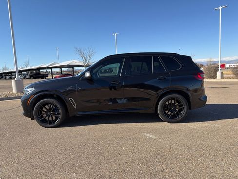 Used 2021 BMW X5 M50i w/ Premium Package image 9