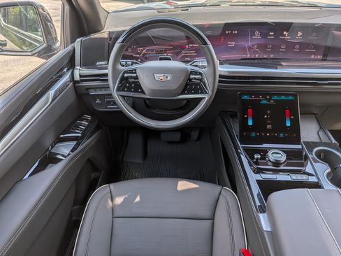 New 2026 Cadillac Escalade Sport w/ LPO, ONYX Package AWD/4WD image 15