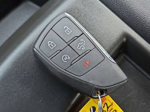 Used 2025 Chevrolet Silverado 2500 LT w/ Convenience Package image 20
