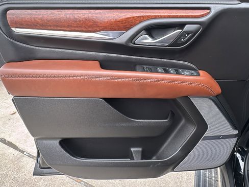 Used 2024 GMC Yukon Denali Ultimate image 12