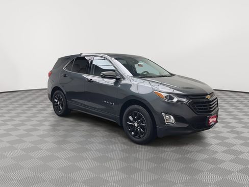 Used 2018 Chevrolet Equinox LT image 32