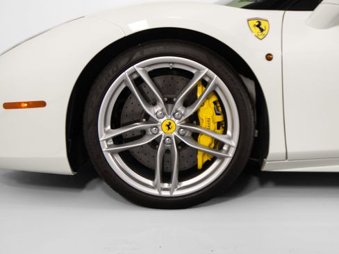 Certified 2019 Ferrari 488 GTB image 9