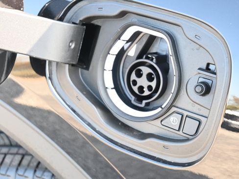 New 2026 Ford Escape SE w/ PHEV Premium Package image 12