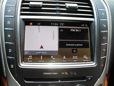 Used 2019 Lincoln Nautilus Reserve AWD/4WD image 12