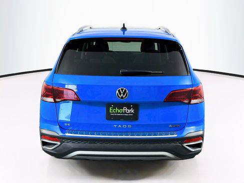Used 2023 Volkswagen Taos SE w/ Panoramic Sunroof Package AWD/4WD image 7
