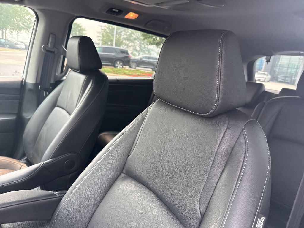 Used 2023 Honda Odyssey Touring image 13