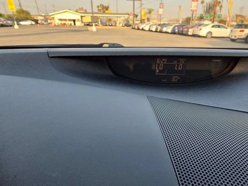 Used 2010 Toyota Venza FWD image 43