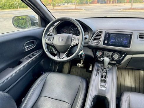 Used 2020 Honda HR-V Sport image 19