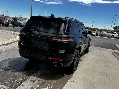 Used 2025 Jeep Grand Cherokee Limited 4xe AWD/4WD image 5
