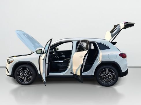 New 2026 Mercedes-Benz GLA 250 4MATIC image 9