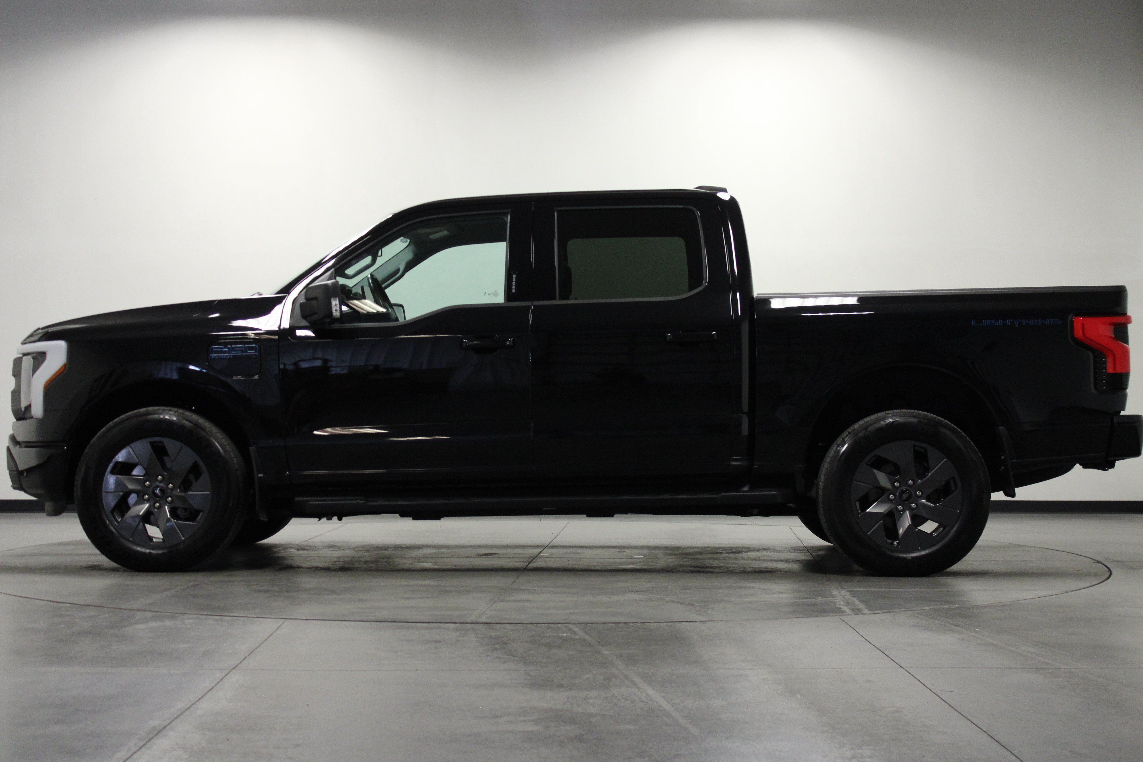 Used 2024 Ford F150 Lightning Flash w/ Max Trailer Tow Package AWD/4WD image 7